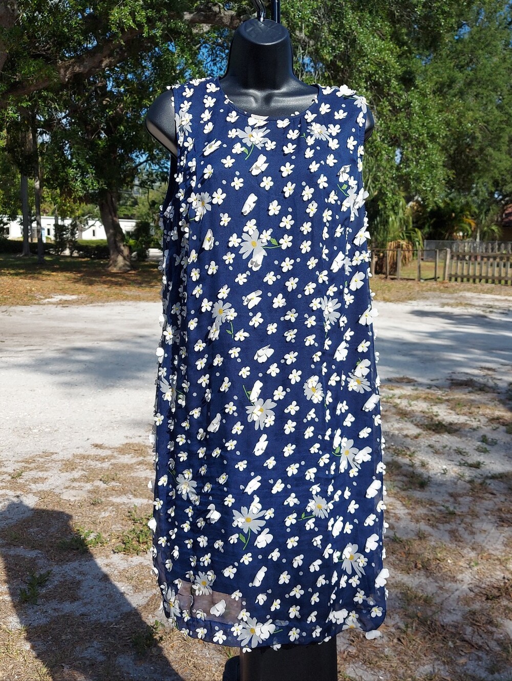 KARL LAGERFELD size 10 Navy Top with White Daisy Details and Yellow Centers